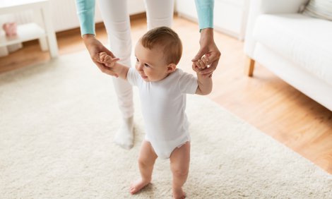 What is the optimal age to have your first child?